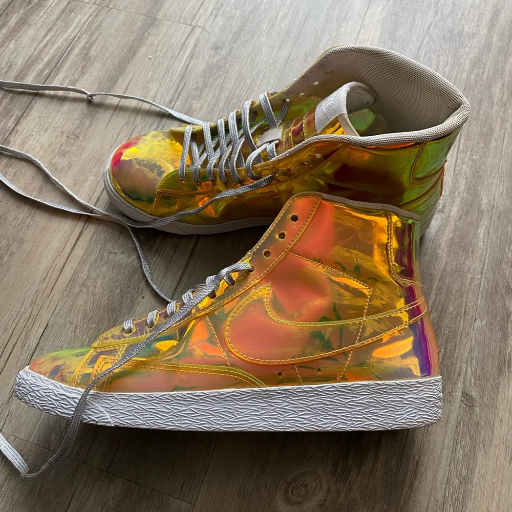 Nike Blazers Iridescent Size 7.5